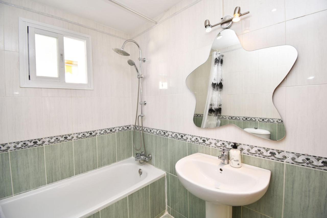 Apartamento De La Croix Apartment Fuengirola Luaran gambar
